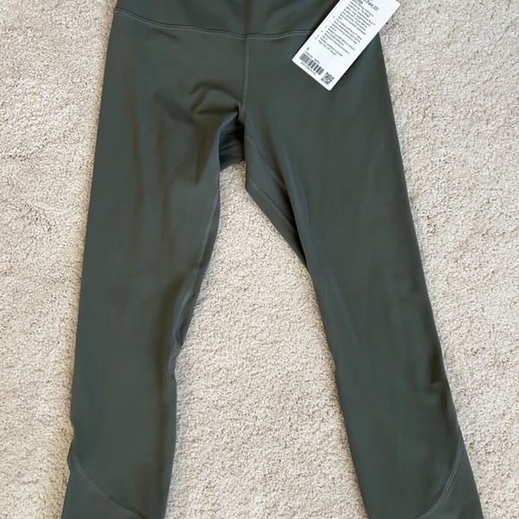 Lululemon Align™ Scalloped Hem High-Rise Tight 25" Grey Sage Size 6 - Picture 3 of 5